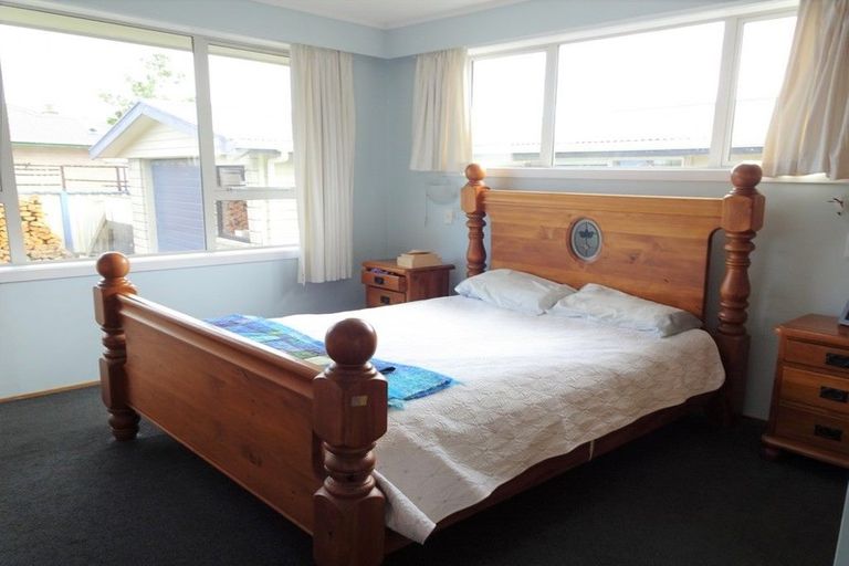 Photo of property in 1 Loris Place, Karoro, Greymouth, 7805