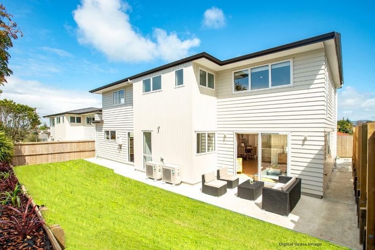 Photo of property in 30b Coniston Avenue, Te Atatu South, Auckland, 0610