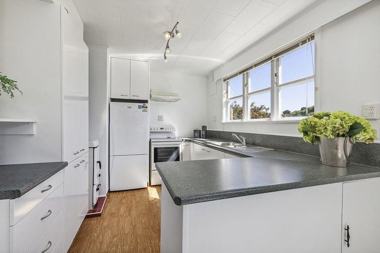 Photo of property in 5 Champion Street, Ranui, Porirua, 5024