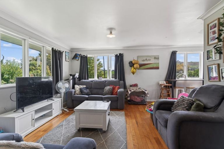 Photo of property in 2 View Street, Maungaturoto, 0520