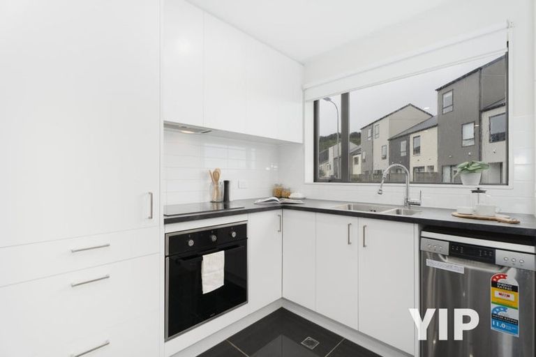 Photo of property in 3/170 Fraser Avenue, Johnsonville, Wellington, 6037