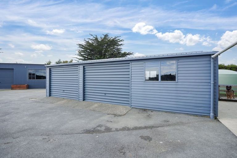 Photo of property in 381 Bay Road, West Plains, Invercargill, 9879