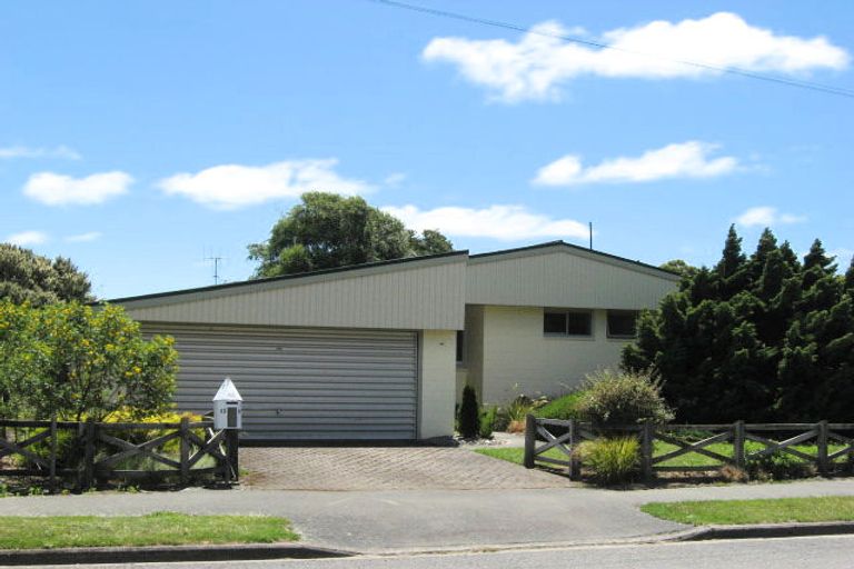 Photo of property in 13 Duncan Street, Sumner, Christchurch, 8081