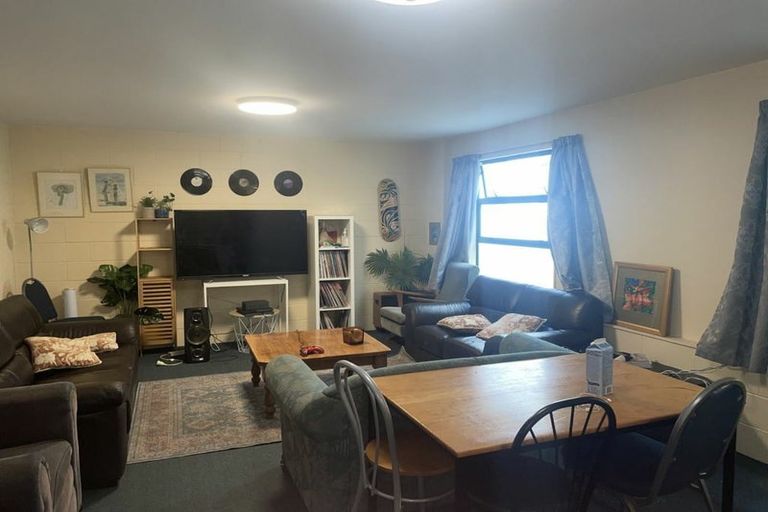 Photo of property in Te Awhina Apartments, 2/22 Sussex Street, Mount Cook, Wellington, 6021