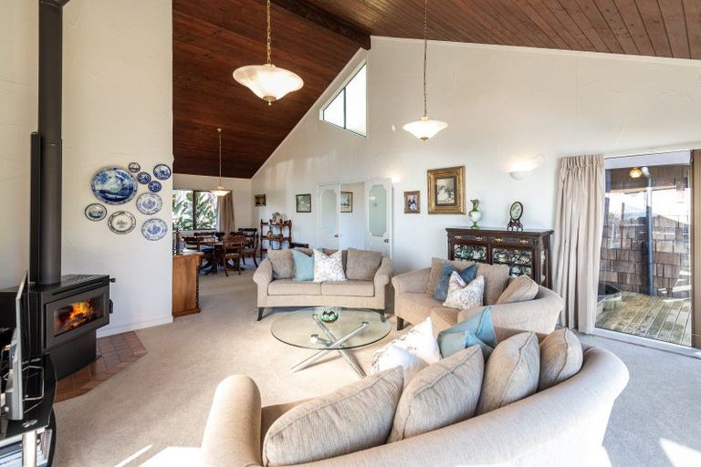 Photo of property in 153 Mellons Bay Road, Mellons Bay, Auckland, 2014