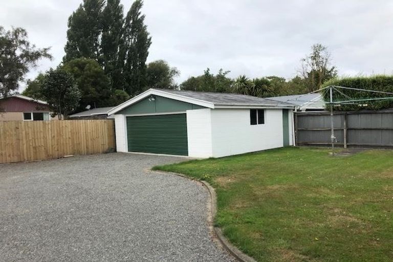 Photo of property in 20 Rathlin Street, Redwood, Christchurch, 8051