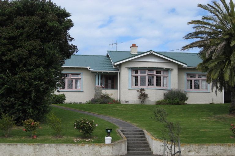 Photo of property in 21 Kawatiri Avenue, Gonville, Whanganui, 4501