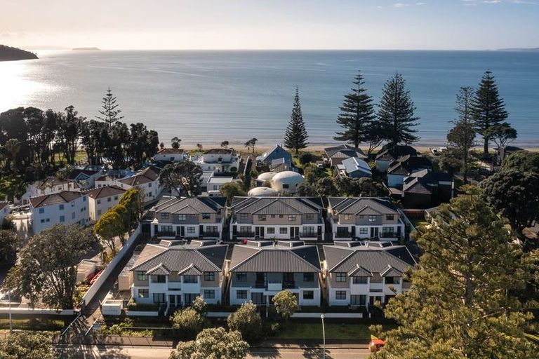 Photo of property in 4/445 Hibiscus Coast Highway, Orewa, 0931