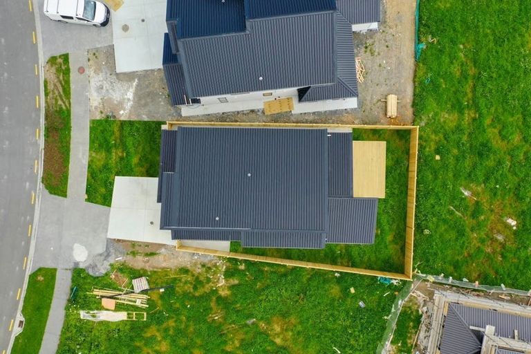 Photo of property in 12 Korowhiti Road, Clarks Beach, 2122