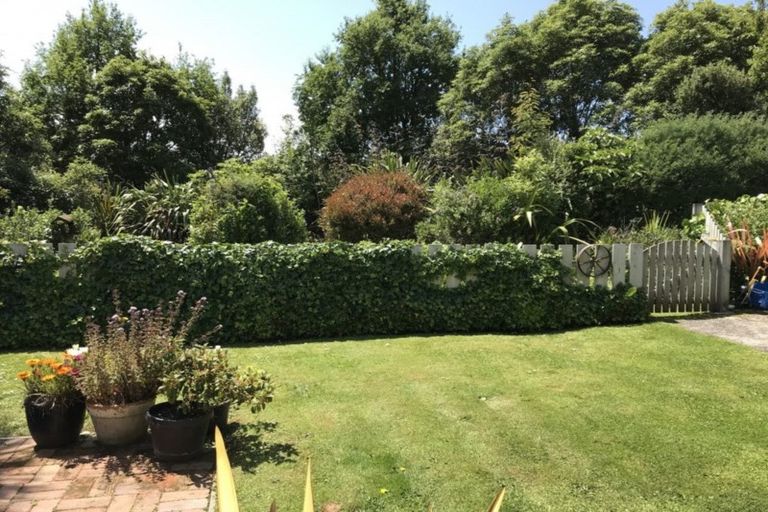 Photo of property in 5 Kinmont Crescent, Kinmont Park, Mosgiel, 9024