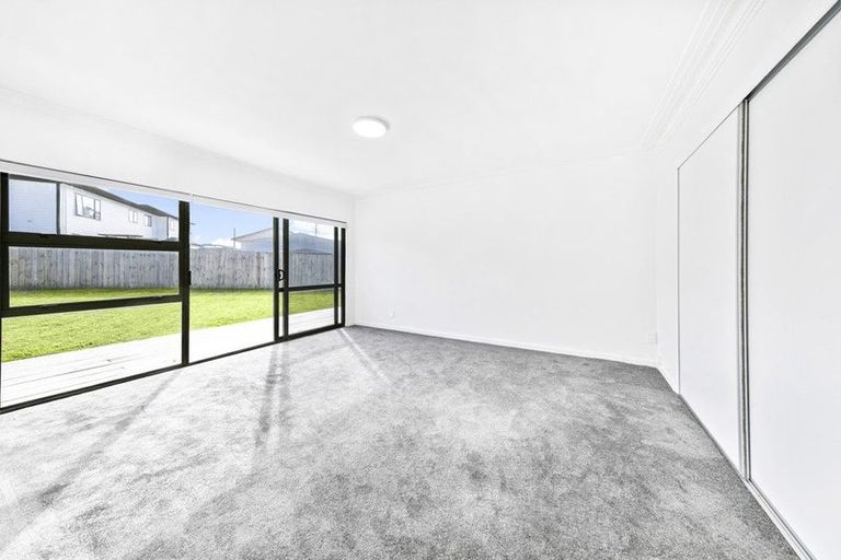 Photo of property in 19 Alexandra Street, Riverhead, 0820