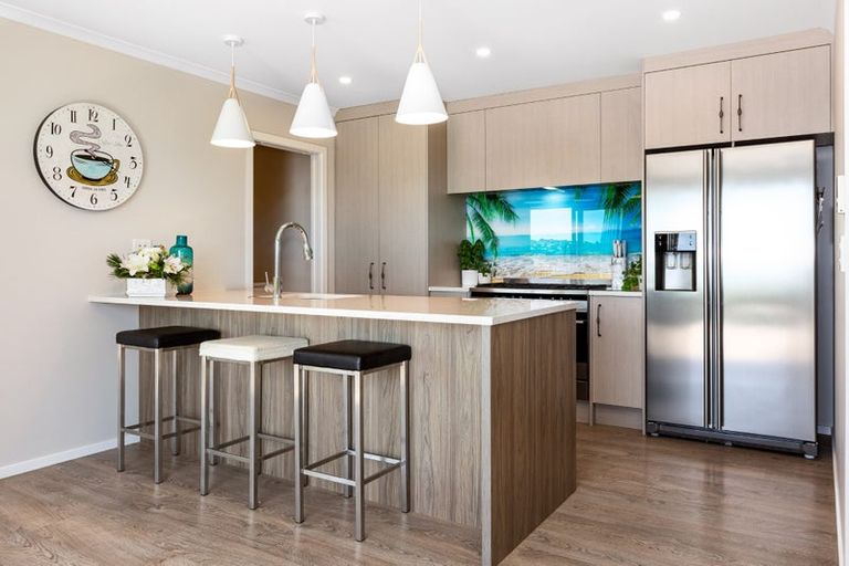 Photo of property in 5 Margaret Shields Avenue, Aotea, Porirua, 5024