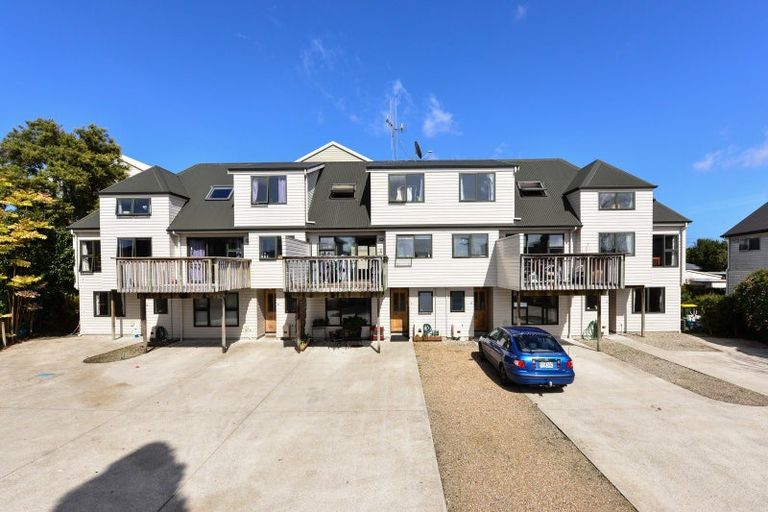 Photo of property in 5c Snead Place, Hamilton East, Hamilton, 3216