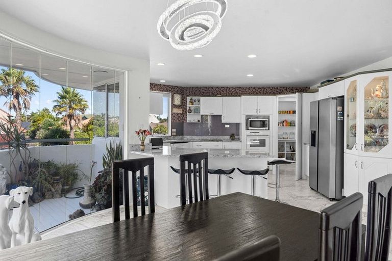 Photo of property in 2 Seychelles Drive, Papamoa Beach, Papamoa, 3118