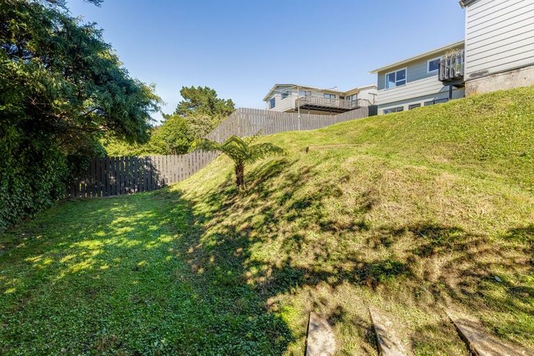 Photo of property in 11 Parkinson Close, Whitby, Porirua, 5024
