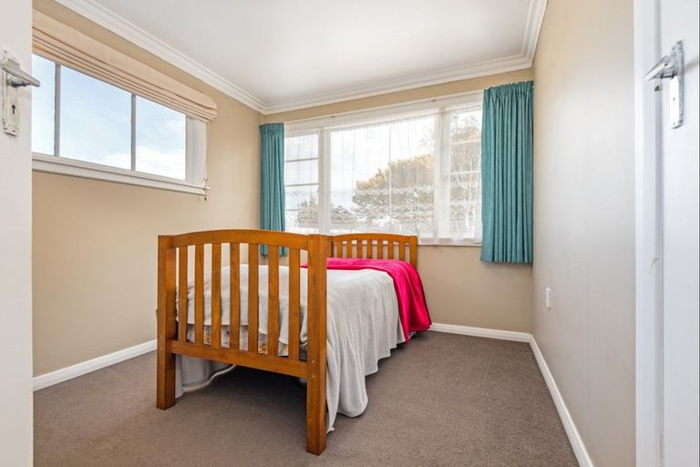 Photo of property in 211 Vogel Street, Roslyn, Palmerston North, 4414