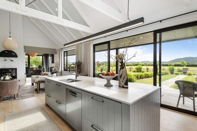 Photo of property in 162 Monument Road, Clevedon, Papakura, 2582