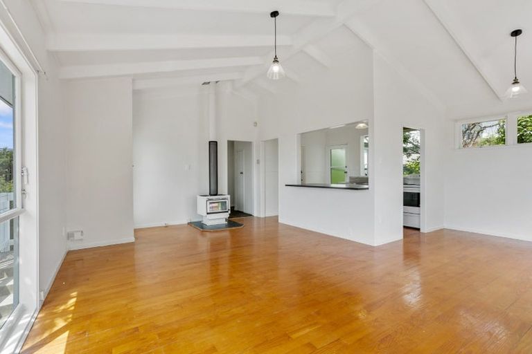 Photo of property in 17 Keegan Drive, Massey, Auckland, 0614