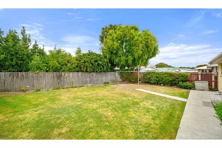 Photo of property in 8 Blossomdale Place, Bishopdale, Christchurch, 8053