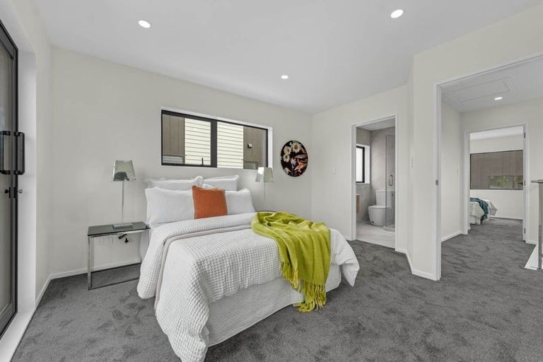 Photo of property in 19 Claude Road, Hillpark, Auckland, 2102