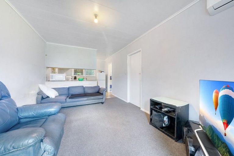 Photo of property in 5 Short Street, Manurewa East, Auckland, 2102