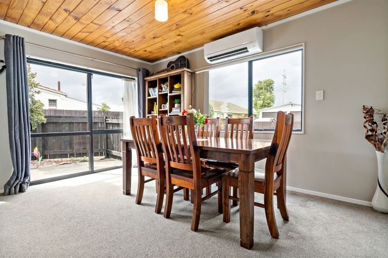 Photo of property in 1/277 Porchester Road, Takanini, 2112