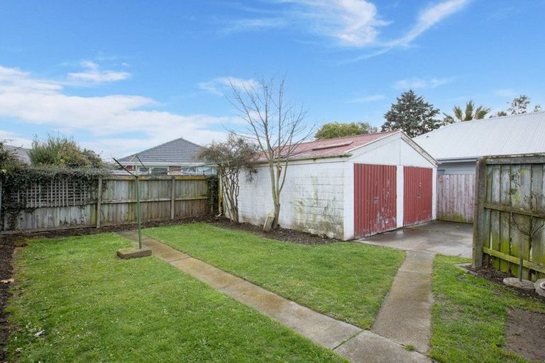 Photo of property in 2/25 Hills Road, Edgeware, Christchurch, 8013