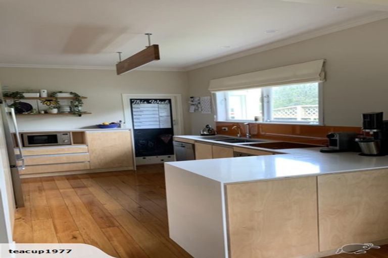 Photo of property in 2a Barberry Lane, Te Atatu Peninsula, Auckland, 0610