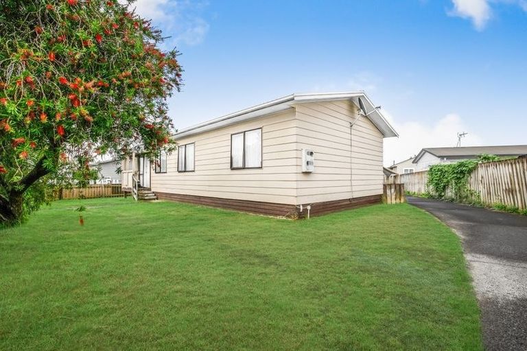 Photo of property in 1/19 Templeton Place, Clendon Park, Auckland, 2103