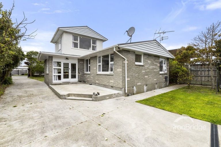 Photo of property in 10 Malta Crescent, South New Brighton, Christchurch, 8062