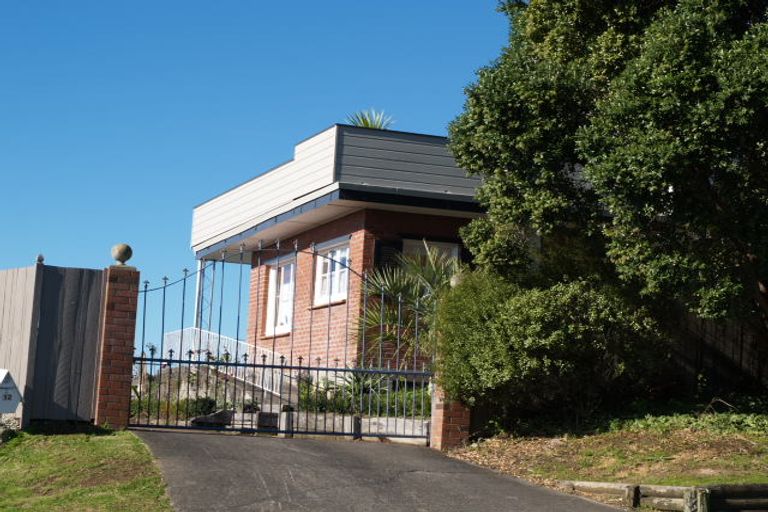 Photo of property in 12 Granger Road, Cockle Bay, Auckland, 2014