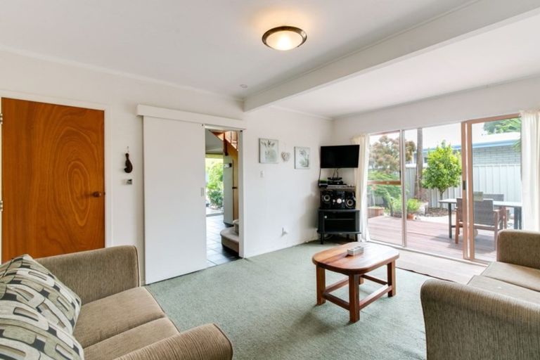 Photo of property in 17 Totara Street, Taradale, Napier, 4112