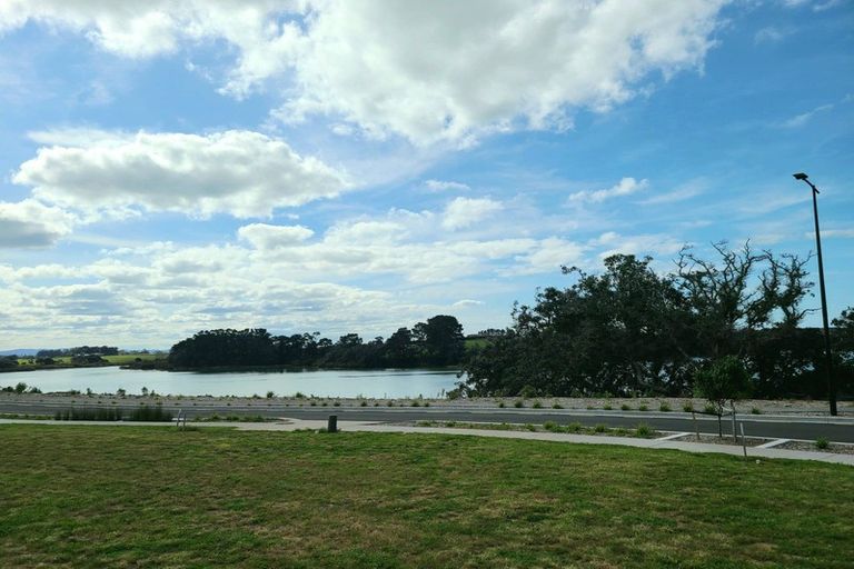 Photo of property in 45 Opouatu Avenue, Glenbrook, 2681