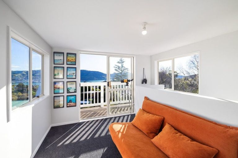 Photo of property in 4 Tau Crescent, Diamond Harbour, 8972