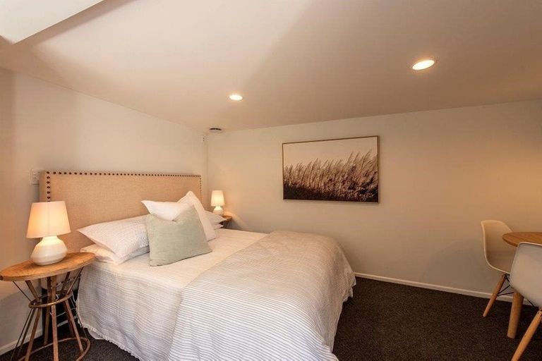 Photo of property in 296 Karori Road, Karori, Wellington, 6012