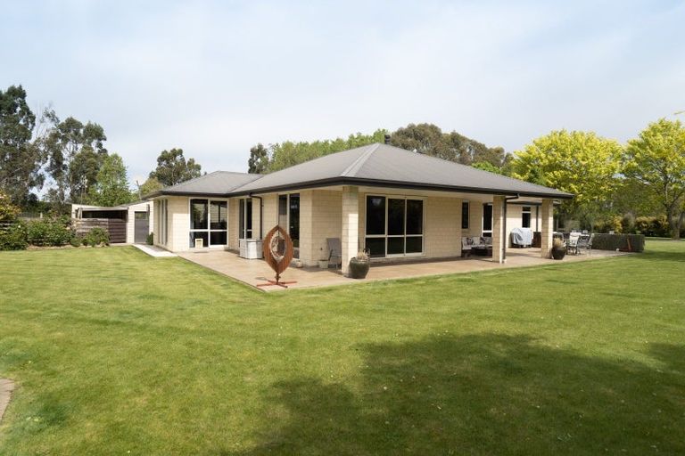 Photo of property in 128 Johnstone Street, Tinwald, Ashburton, 7774