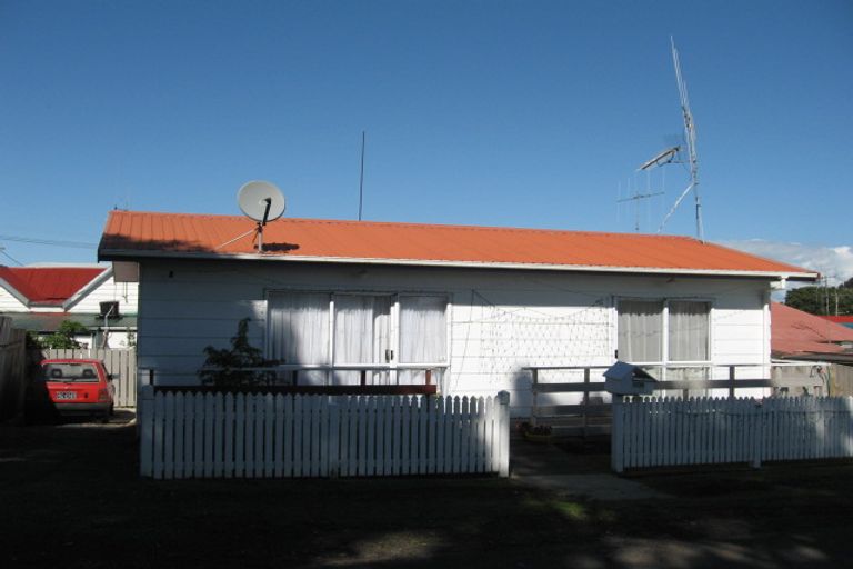 Photo of property in 106 Coromandel Street, Thames, 3500