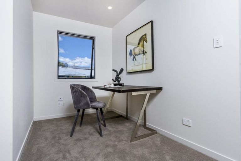 Photo of property in 591c East Coast Road, Browns Bay, Auckland, 0632