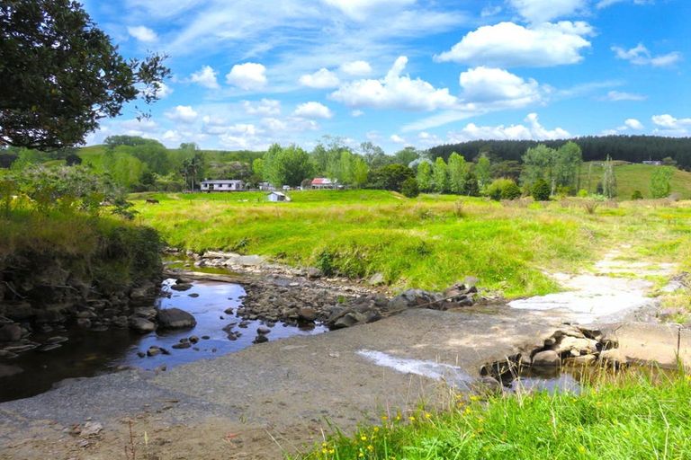 Photo of property in 2218 Tangowahine Valley Road, Tangowahine, Dargaville, 0372