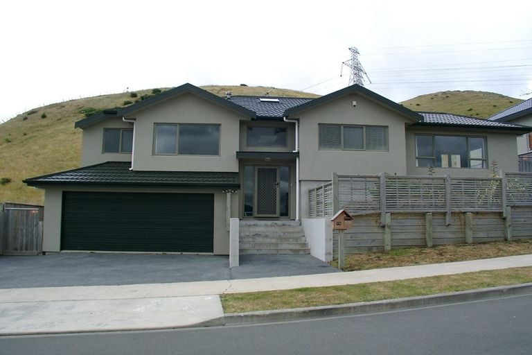 Photo of property in 76 Erlestoke Crescent, Churton Park, Wellington, 6037