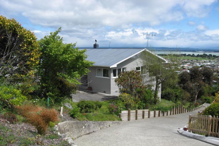 Photo of property in 17 Rangiora Terrace, Tahunanui, Nelson, 7011