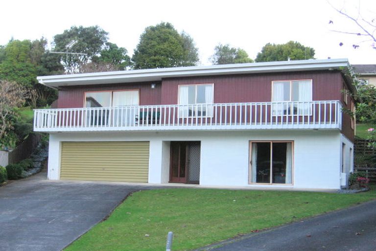 Photo of property in 18 Wisteria Way, Mairangi Bay, Auckland, 0630