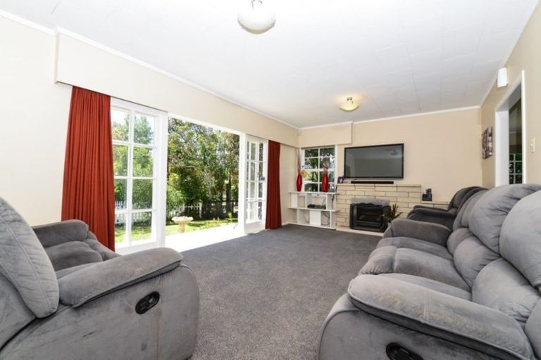 Photo of property in 1 Kohekohe Place, Pukete, Hamilton, 3200
