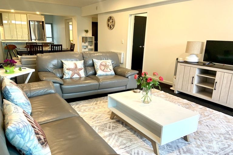 Photo of property in 2/272 Marine Parade, New Brighton, Christchurch, 8061