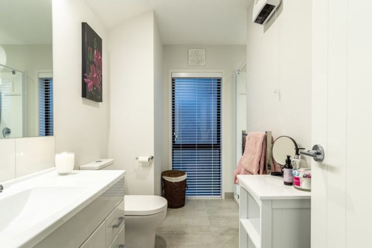 Photo of property in 14 Kuru Place, Papamoa, 3118