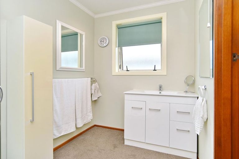 Photo of property in 2/513 Mairehau Road, Parklands, Christchurch, 8083