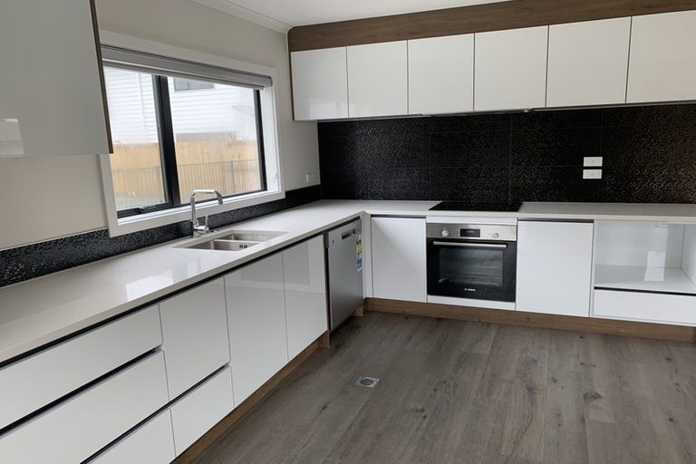 Photo of property in 2 Carrington Avenue, Hillcrest, Hamilton, 3216