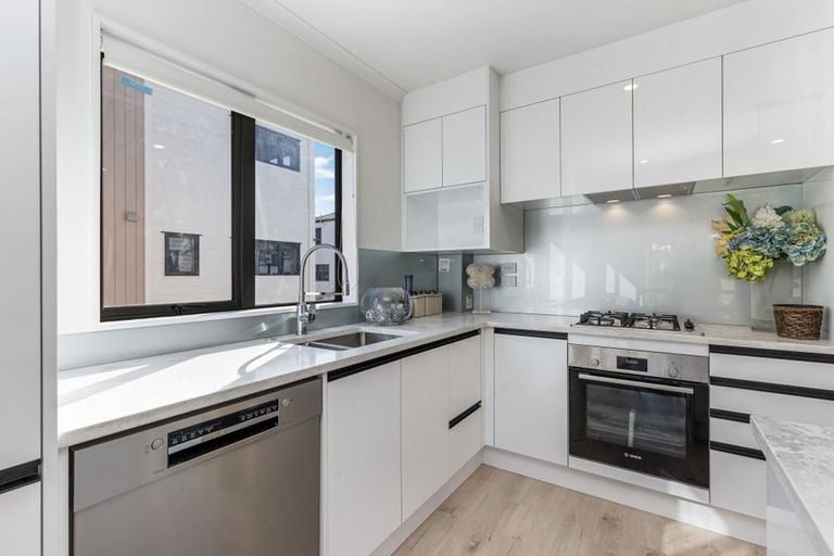 Photo of property in 64d Coxhead Road, Manurewa, Auckland, 2102