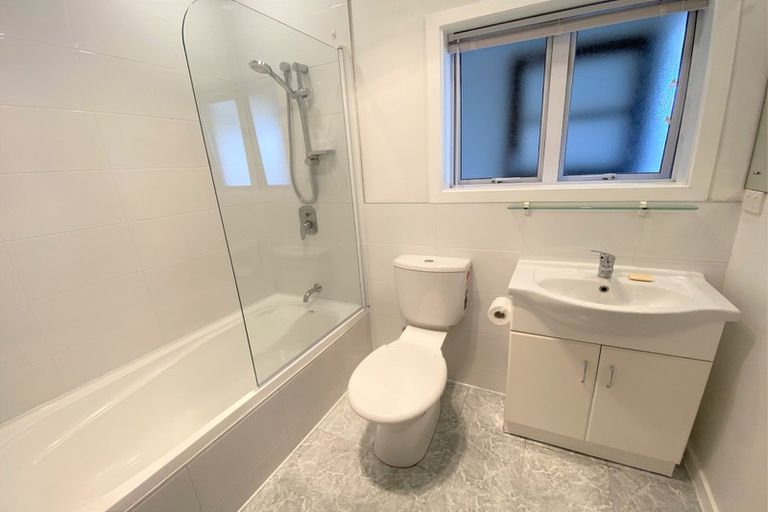 Photo of property in 18 Bowenvale Avenue, Cashmere, Christchurch, 8022