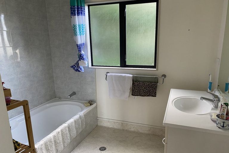 Photo of property in 33 Whaui Street, Vogeltown, Wellington, 6021